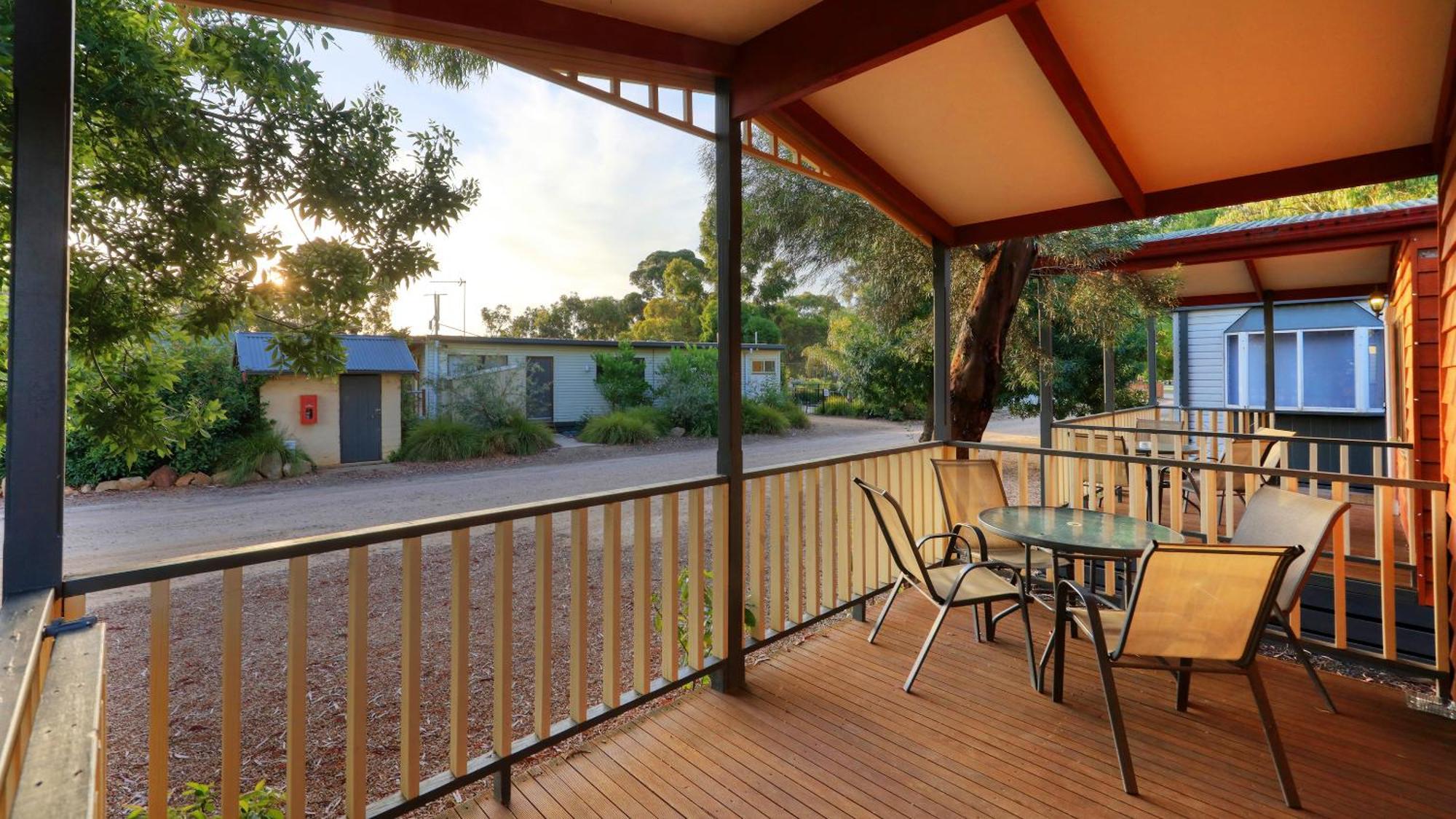Yarrawonga Riverlands Tourist Park Værelse billede
