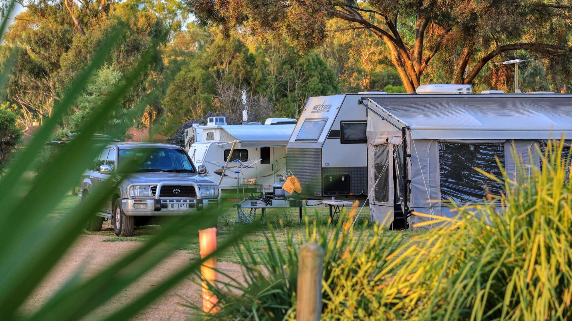 Yarrawonga Riverlands Tourist Park Værelse billede